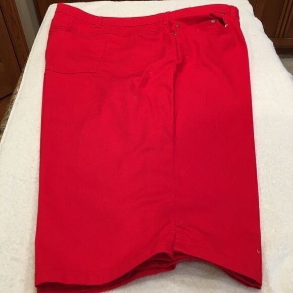 Woman Within size 42w Petite red Capris NWOT - Picture 2 of 11